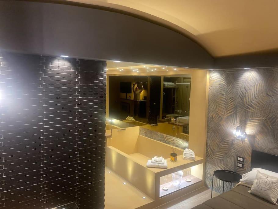 Montesantogroup Suite House Nel Centro Di Napoli Exterior foto